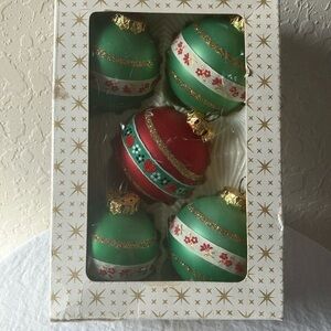 Vintage: 5 Green/Red Western Germany Glass Ornaments